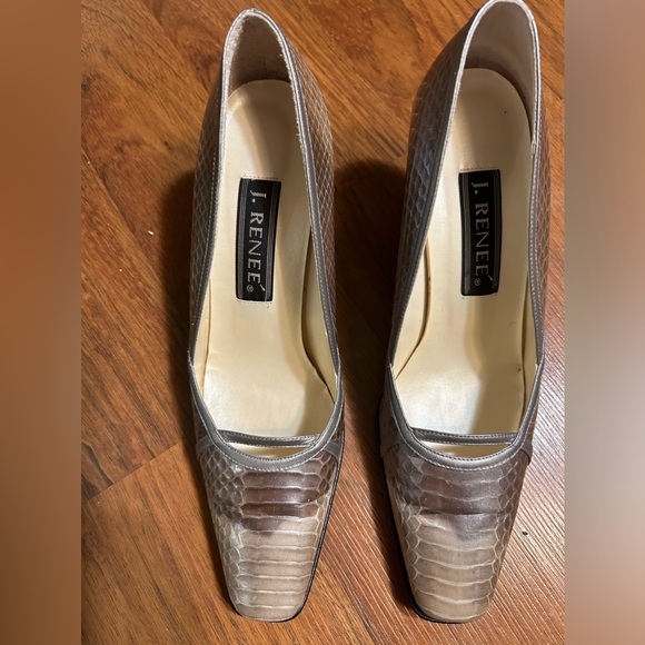 J.Renee Shoes - Vintage J Renee spice heels Size 9 M.